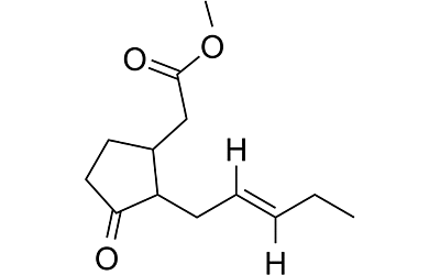 Methyl 2-(3-oxo-2-(pent-2-en-1-yl)cyclopentyl)acetate